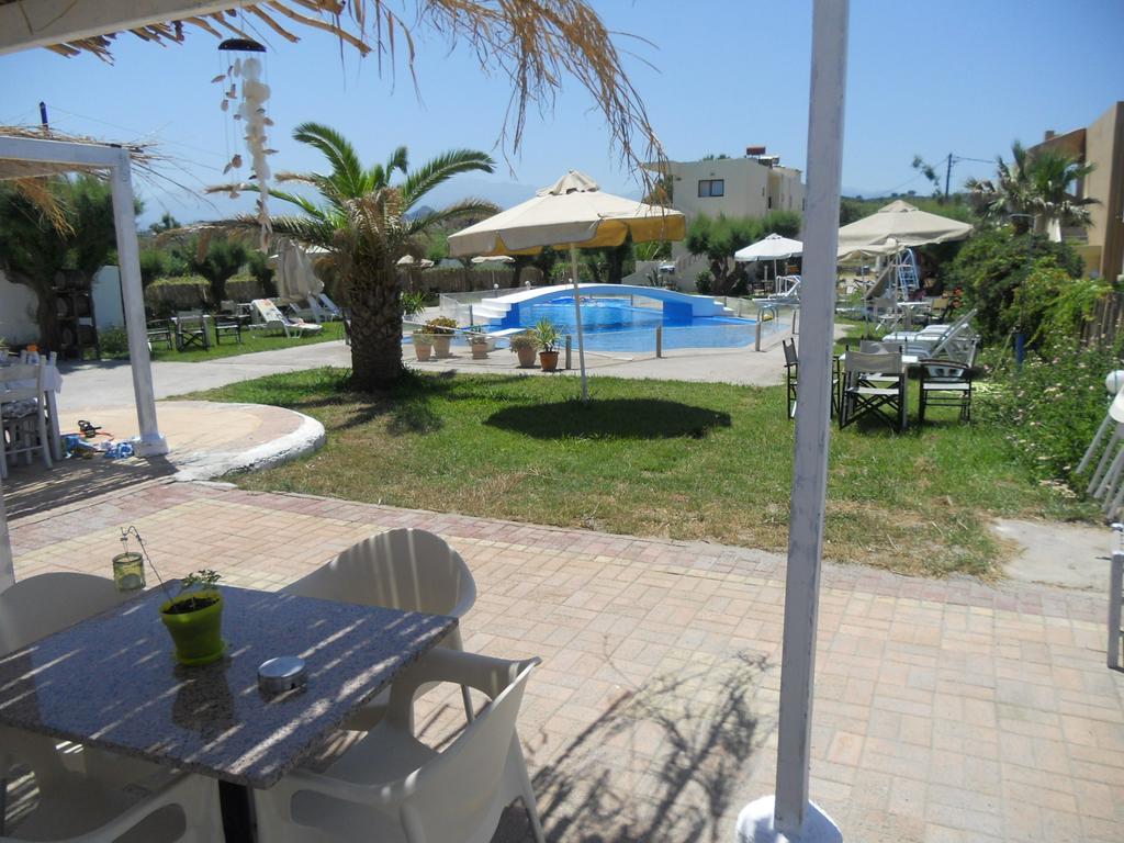 Hippokratis Apartments Gerani  Luaran gambar