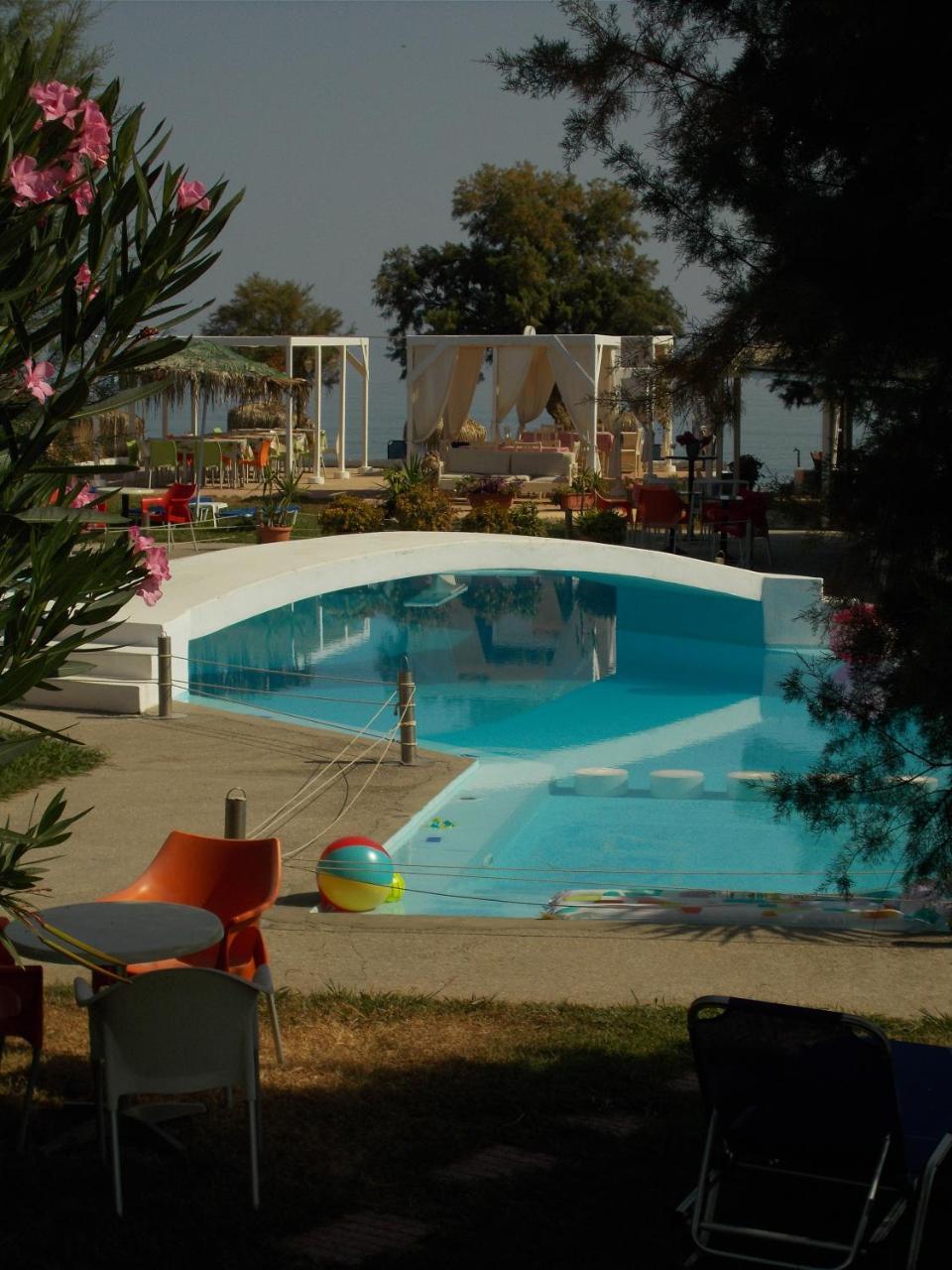 Hippokratis Apartments Gerani  Luaran gambar