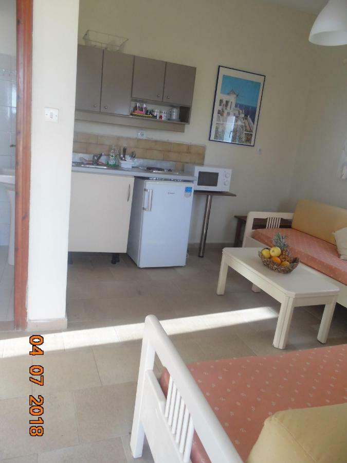 Hippokratis Apartments Gerani  Luaran gambar